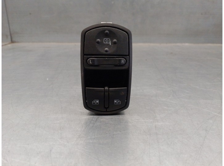 Recambio de mando elevalunas delantero izquierdo para opel corsa d 1.2 16v cat (z 12 xep / lb4) referencia OEM IAM 13258521AA 