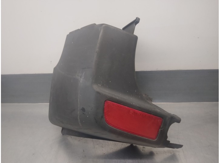 Replacement rear left bumper end cap for Volkswagen Crafter closed box 2.5 TDI DPF OEM IAM reference A9068802371