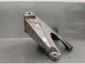 Replacement engine mount for Audi A4 Sedan (8E) 2.5 V6 24V TDI OEM IAM reference 8E0199307F 8E0199307F 