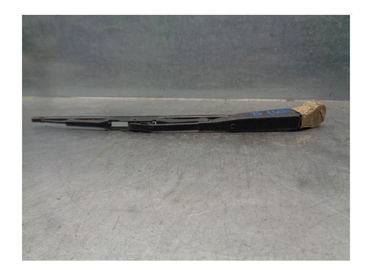 Recambio de brazo limpia trasero para dodge caliber 2.0 16v crd cat referencia OEM IAM 5183275AA 