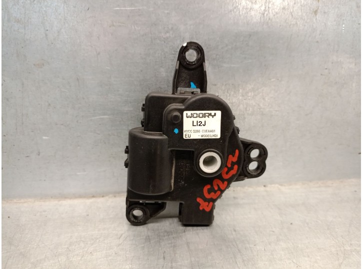 Recambio de motor apertura trampillas climatizador para hyundai h350 furgoneta 2.5 crdi referencia OEM IAM HVCCD266 