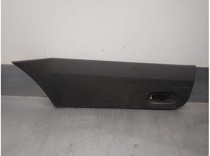Recambio de moldura para volkswagen crafter caja cerrada 2.5 tdi dpf referencia OEM IAM A9066903262  