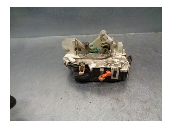 Recambio de cerradura puerta delantera izquierda para dodge caliber 2.0 16v crd cat referencia OEM IAM 4589409AA 4 PINES 5 PUERT