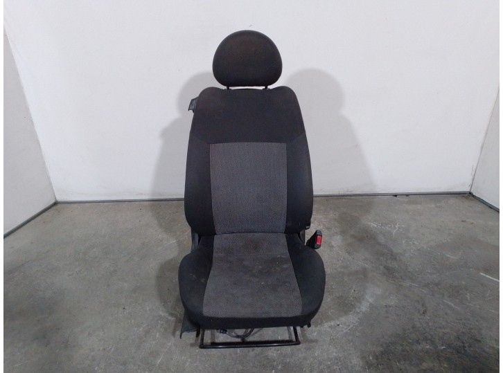 Replacement right front seat for Opel Corsa D 1.2 16V CAT (Z 12 XEP / LB4) OEM IAM reference 2250328 BLACK AND GREY FABRIC