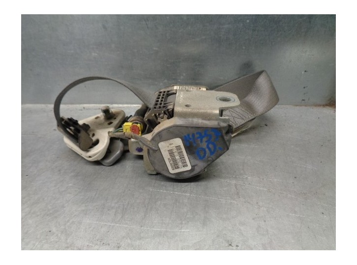 Replacement front right seatbelt for Dodge Caliber 2.0 16V CRD CAT OEM IAM reference 1GC40BD5AA WITH PRETENSIONER 