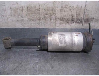 Recambio de amortiguador delantero izquierdo para land rover range rover sport 2.7 td v6 cat referencia OEM IAM RNB500223 349872