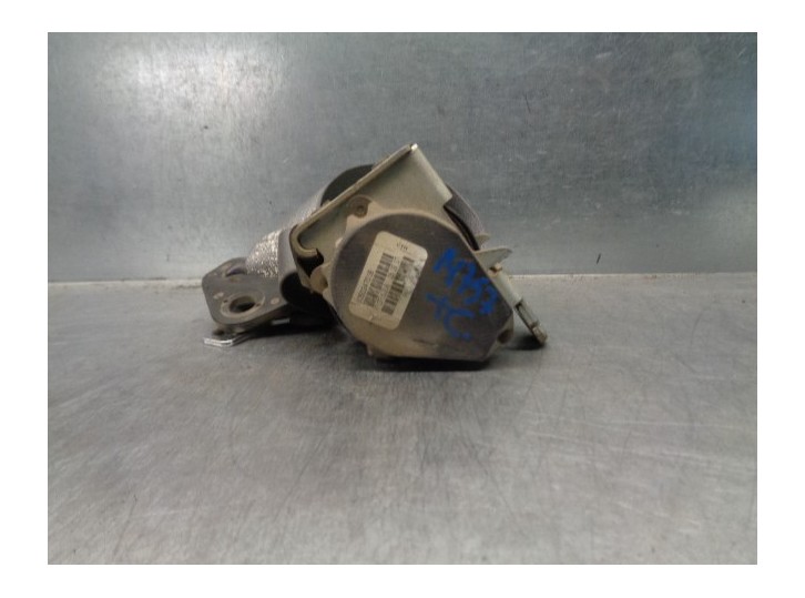 Recambio de cinturon seguridad trasero central para dodge caliber 2.0 16v crd cat referencia OEM IAM YX15BD5AC 5 PUERTAS