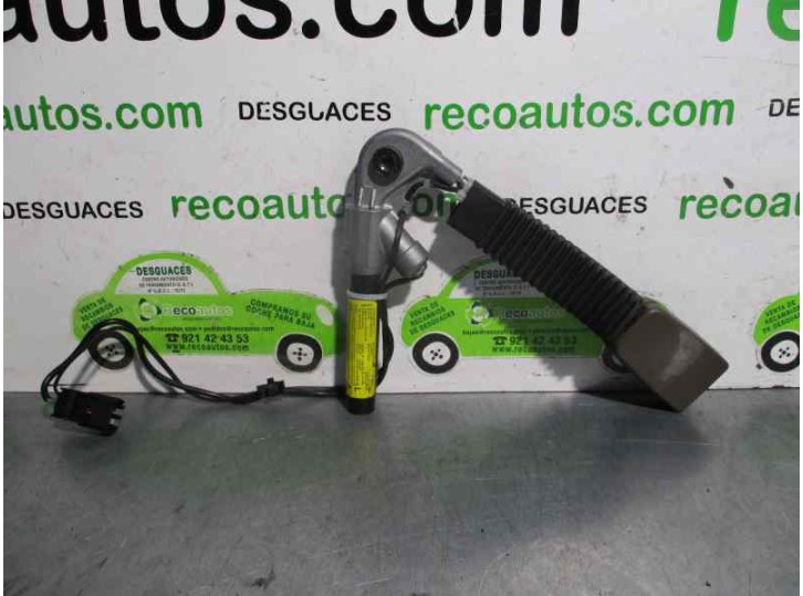 Replacement right airbag pretensioner for Jaguar S-Type 2.7 V6 Diesel CAT OEM IAM reference 2R83F61203AF 