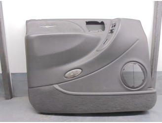 Replacement front left door trim panel for Chrysler Voyager (RG) 2.8 CRD CAT OEM IAM reference XW331D5AA XW331D5AA 