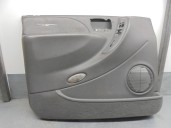 Replacement front left door trim panel for Chrysler Voyager (RG) 2.8 CRD CAT OEM IAM reference XW331D5AA XW331D5AA 