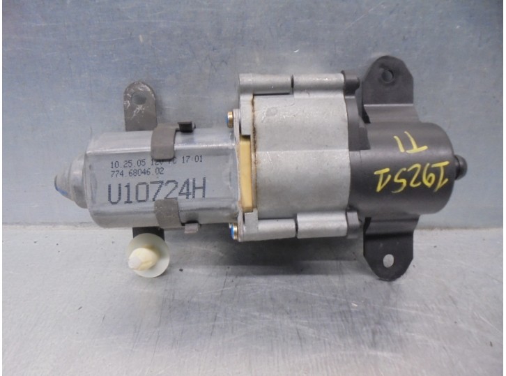 Recambio de motor cierre centralizado trasero izquierdo para chrysler voyager (rg) 2.8 crd cat referencia OEM IAM 04717974AI DE 