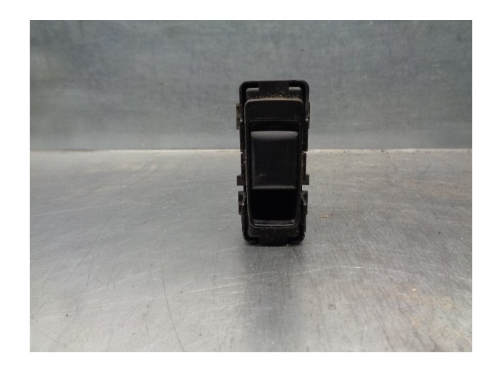 Recambio de mando elevalunas trasero derecho para dodge caliber 2.0 16v crd cat referencia OEM IAM 56040693AD 