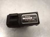 Recambio de sensor para hyundai h350 furgoneta 2.5 crdi referencia OEM IAM 0261230205 BOSCH