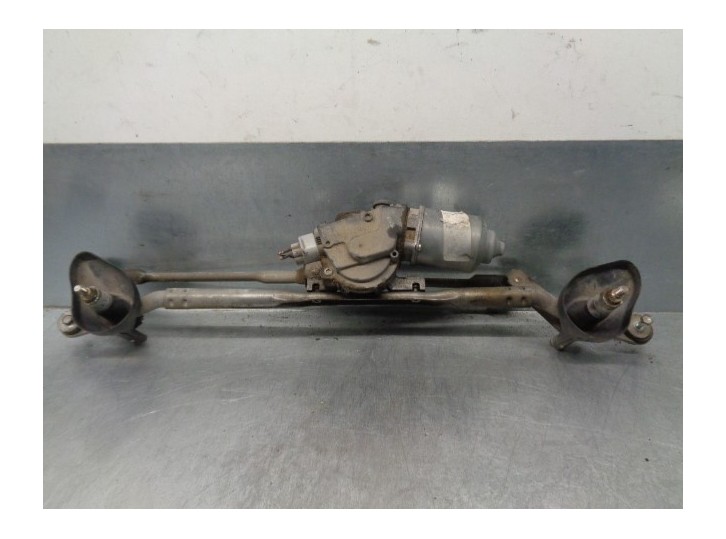 Recambio de motor limpia delantero para dodge caliber 2.0 16v crd cat referencia OEM IAM 5303780AB  