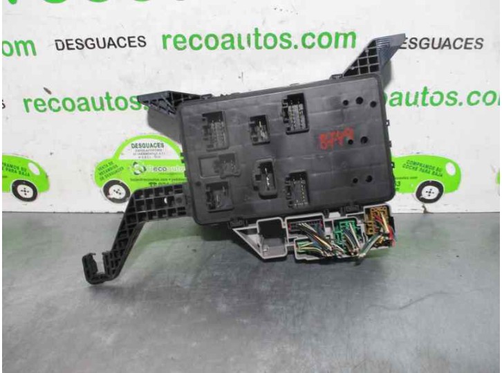 Replacement relay / fuse box for Ford Mondeo III (B5Y) 2.0 TDCi OEM IAM reference 1S7T14A073AB 