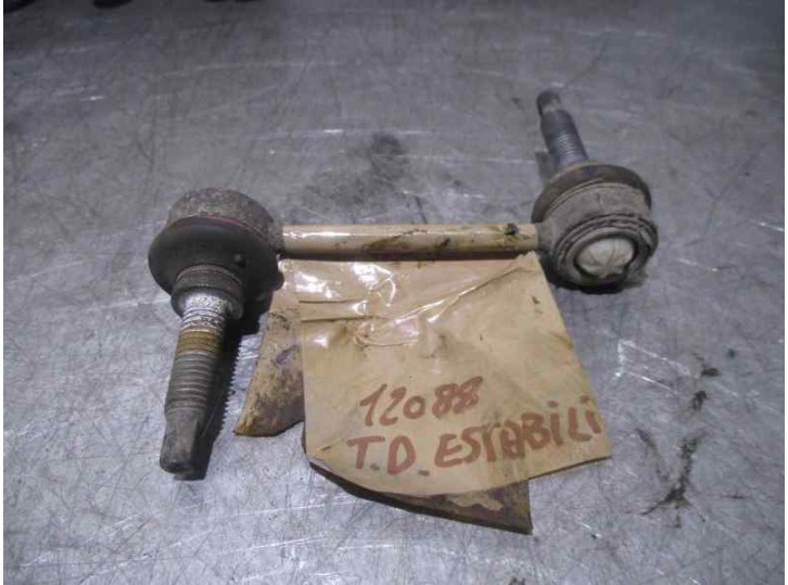 Recambio de bieleta estabilizadora trasera derecha para land rover range rover sport 2.7 td v6 cat referencia OEM IAM RGD000311 