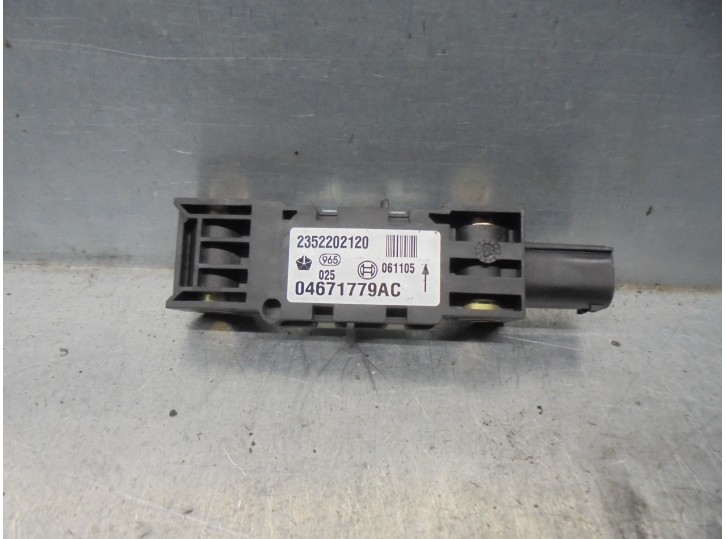Replacement impact sensor for chrysler voyager (rg) 2.8 crd cat OEM IAM reference 04671779AC 