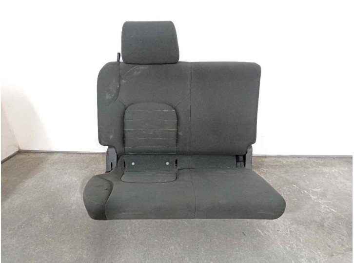 Replacement right rear seat for Nissan Navara pick-up (D40M) 2.5 dCi CAT OEM IAM reference 4740630 GREY FABRIC 4 DOOR
