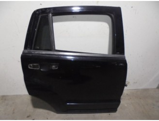 Recambio de puerta trasera derecha para dodge caliber 2.0 16v crd cat referencia OEM IAM 5074162AB NEGRA 5 PUERTAS