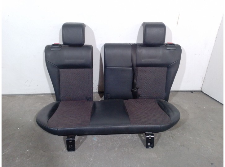 Recambio de asientos traseros para ford fiesta (cbk) 1.6 tdci cat referencia OEM IAM 1422149 1422149 