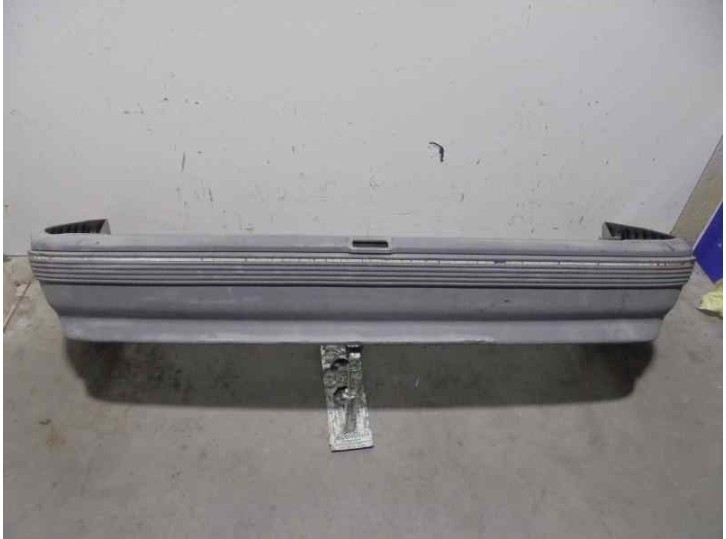 Recambio de paragolpes trasero para opel kadett e 1.6 referencia OEM IAM 4862295 GRIS TEXTURADO 4 PUERTAS