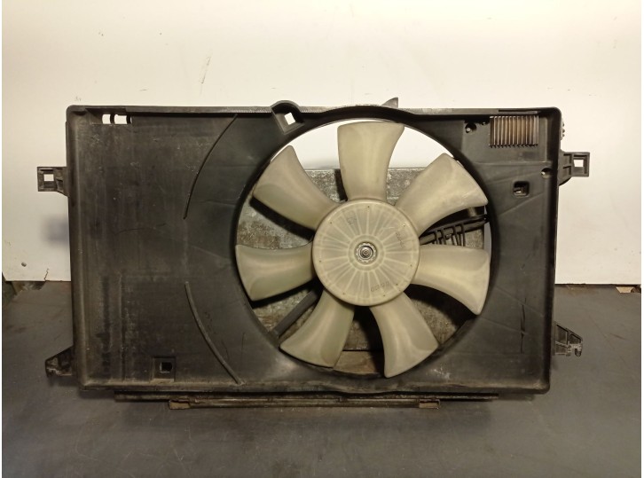 Recambio de electroventilador para mazda 5 (cr) 2.0 cd (cr19) referencia OEM IAM RF7P15025 RF7P15025 1680004850 DENSO