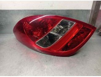 Recambio de piloto trasero izquierdo para hyundai i20 style referencia OEM IAM 924014P000  5 PUERTAS