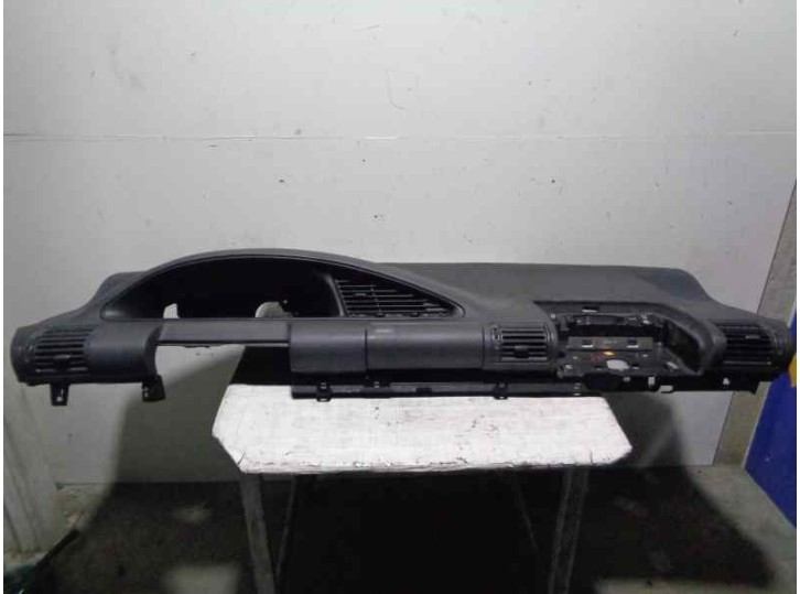 Recambio de salpicadero para lancia zeta 2.1 turbodiesel cat referencia OEM IAM GRIS 