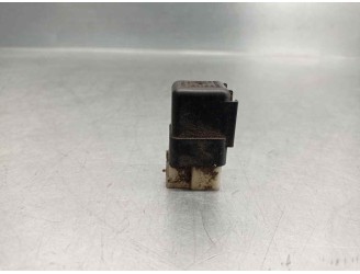 Recambio de rele para nissan cabstar 09.06 cabstar 35.xx cabina simple cabina individual referencia OEM IAM 2563079960  