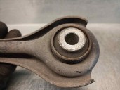 Recambio de brazo suspension superior trasero izquierdo para ssangyong rodius 2.7 turbodiesel cat referencia OEM IAM 4570121000 