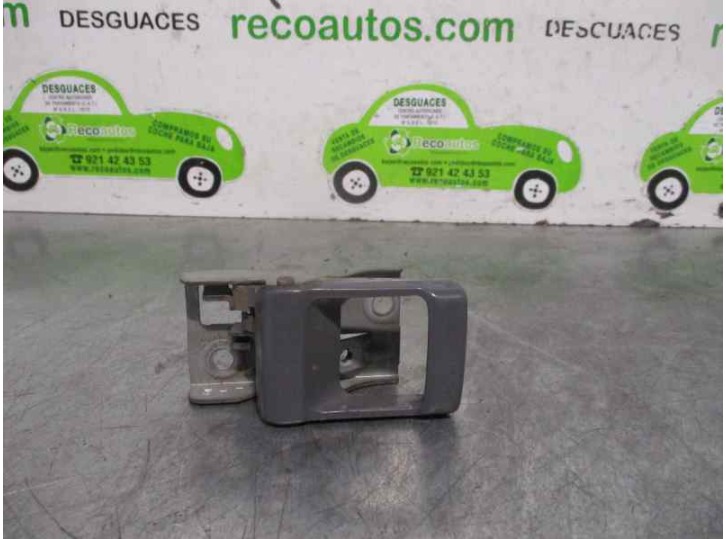 Recambio de maneta interior trasera derecha para nissan cabstar tl110 3.5 referencia OEM IAM 2350813  