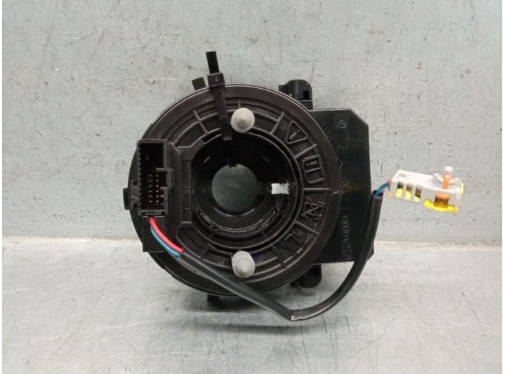 Recambio de anillo airbag para kia stonic (yb) 1.2 cvvt referencia OEM IAM 93490H8210 93490H8210 