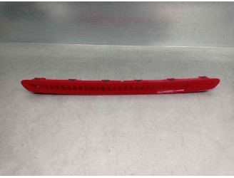 Replacement center brake light for Volkswagen Passat Variant (3G5) 2.0 TDI OEM IAM reference 3G9945087A 