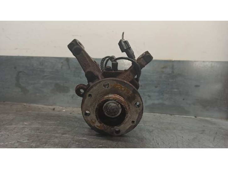 Recambio de mangueta delantera izquierda para renault twingo 1.5 dci diesel referencia OEM IAM 8200663590  