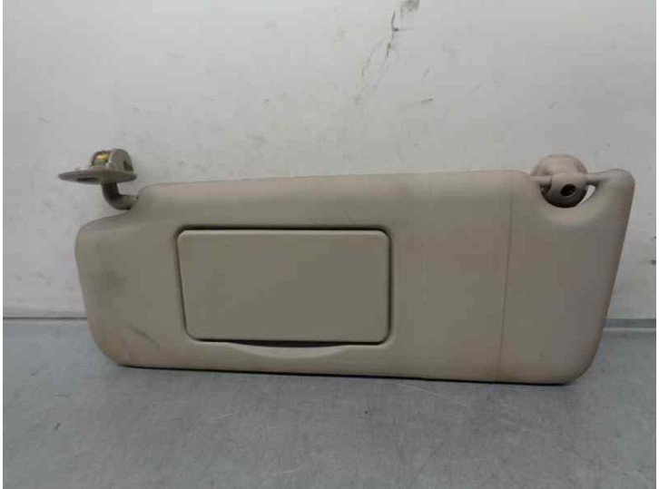 Recambio de parasol izquierdo para renault twingo 1.5 dci diesel referencia OEM IAM 