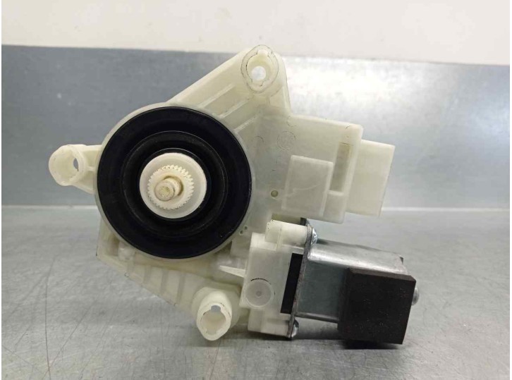 Replacement rear left window motor for Volkswagen Passat Variant (3G5) 2.0 TDI OEM IAM reference 5Q4959812E 6 PINS