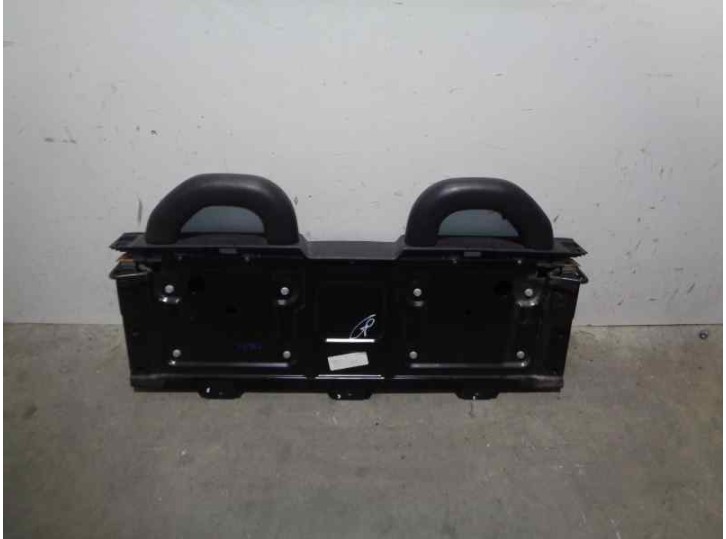 Recambio de reposacabezas para renault megane ii coupe/cabrio 1.6 16v referencia OEM IAM 8200247537 TRASEROS 