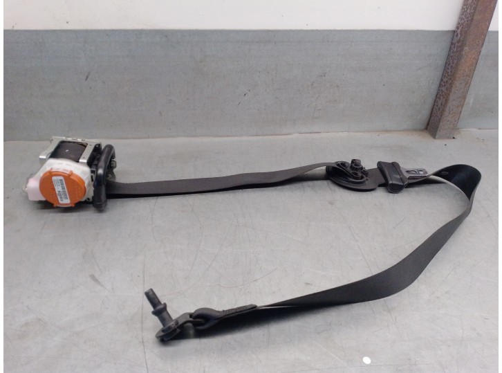 Replacement front right seat belt for Mercedes-Benz GLA (H247) GLA 200 d 4-Matic (247.713) OEM IAM reference A2