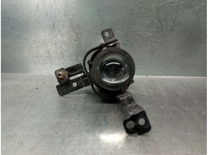 Recambio de faro antiniebla izquierdo para kia stonic (yb) 1.2 cvvt referencia OEM IAM 922012D9 92201H8600 