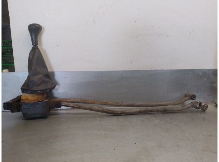 Recambio de palanca cambio para ford fiesta (dx) 1.3 cat referencia OEM IAM 96WT7M038AA 002271048 