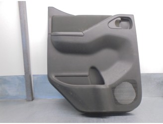 Recambio de guarnecido puerta trasera izquierda para nissan navara pick-up (d40m) 2.5 dci cat referencia OEM IAM 829015X70B 