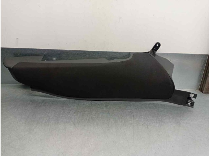 Recambio de molduras traseras para volkswagen passat variant (3g5) 2.0 tdi referencia OEM IAM 3G9885702 