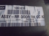 Recambio de guarnecido puerta trasera derecha para nissan navara pick-up (d40m) 2.5 dci cat referencia OEM IAM 829005X70B 