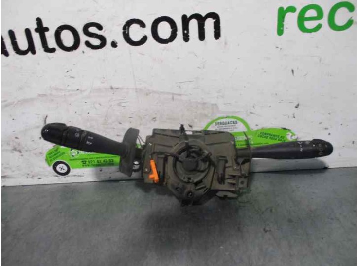 Replacement light switch for Renault Clio II Phase I (B/CB0) 1.9 Diesel OEM IAM reference 7700432854 