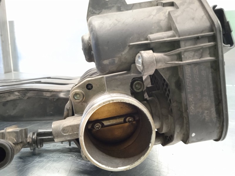 Recambio de colector admision para peugeot 208 1.2 12v e-vti referencia OEM IAM 9674560480  HM01