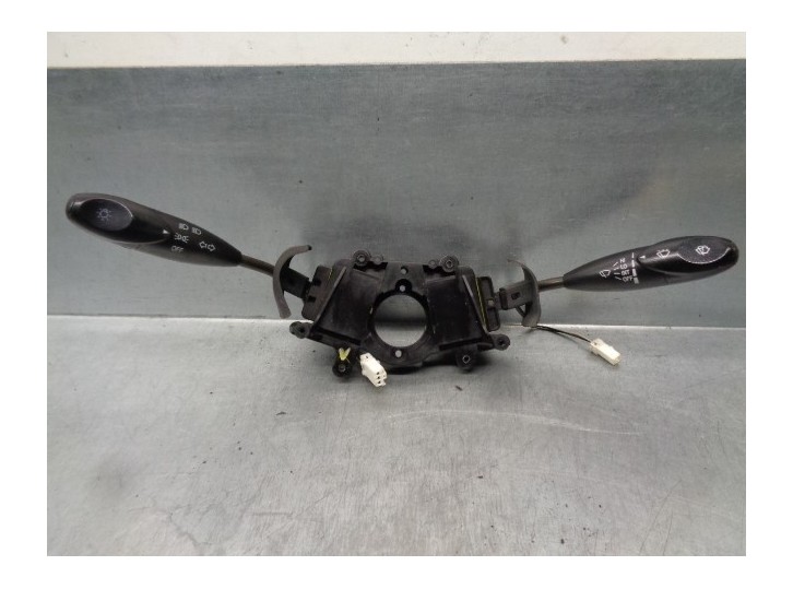 Recambio de mando luces para daewoo evanda 2.0 cat referencia OEM IAM 96327935  