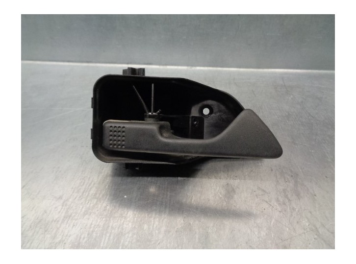 Recambio de maneta interior trasera izquierda para ford sierra berlina referencia OEM IAM 88BBA22601BA  