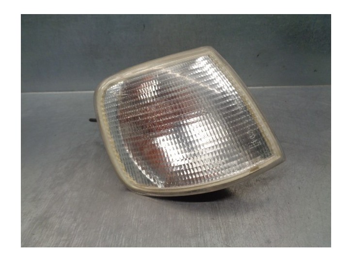 Recambio de piloto delantero derecho para ford sierra berlina referencia OEM IAM 6177824  