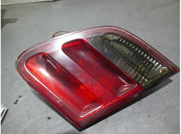 Recambio de piloto trasero derecho para mercedes-benz clase e (w210) berlina diesel 3.2 cdi cat referencia OEM IAM A2108208664 