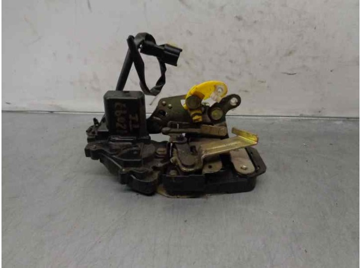 Recambio de cerradura puerta trasera izquierda para kia carens 2.0 turbodiesel cat referencia OEM IAM 0K2FA73310 2 PINES 5 PUERT